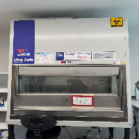 Clyde-Apac Ultra Safe Series 2010 4' BioSafety Cabinet image 0